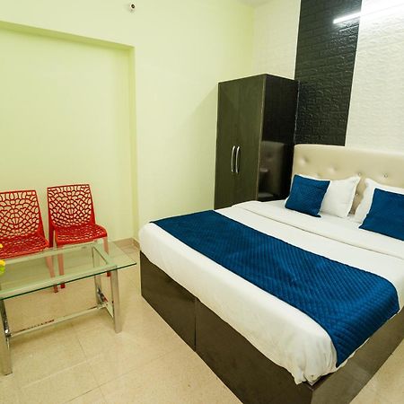 Ventex Inn Lucknow Exteriör bild